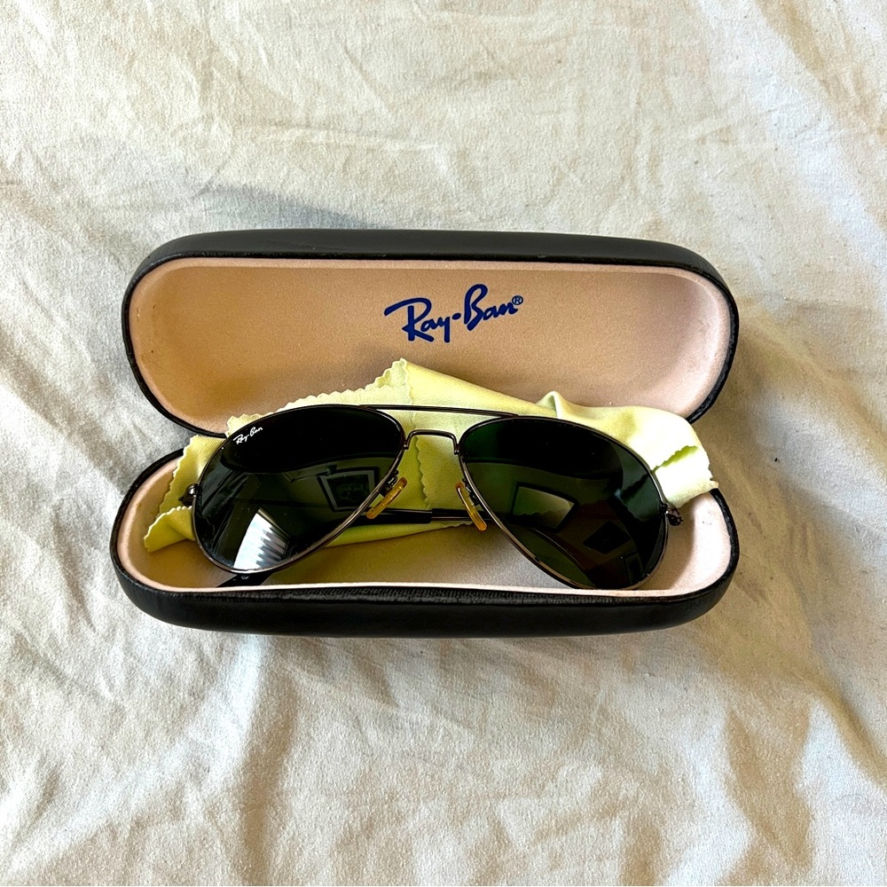Ray-Ban Aviator Sunglasses Green G15 Lenses Gunmetal Frame w/Case Classic RB3025